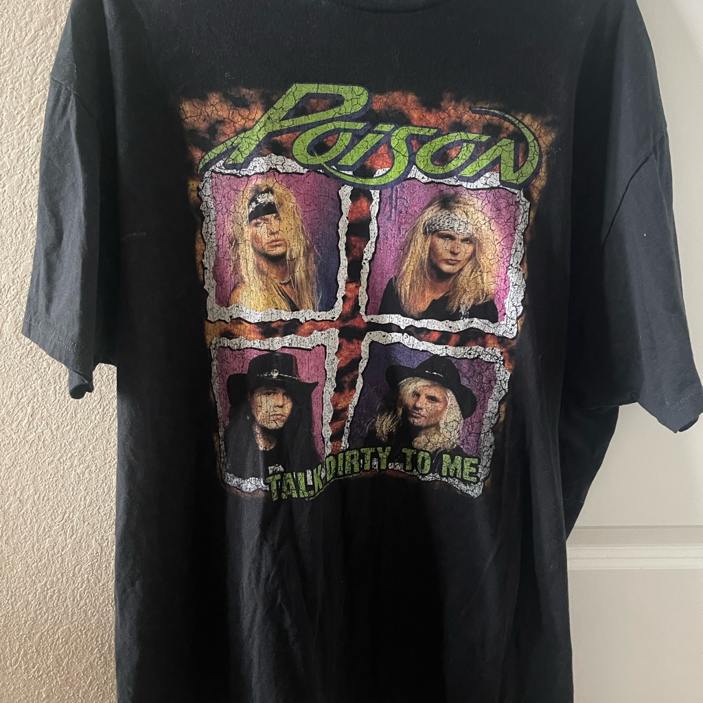 Black Graphic Tee  Short Sleeve